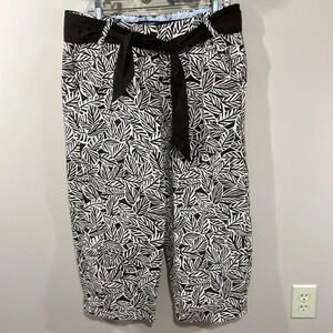 Lands’ End Cropped Brown Leaf Print Pants 10